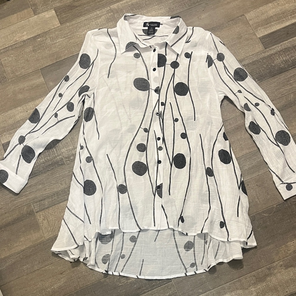 Chico's White Button-Down Tunic Shirt with Black Dot Print